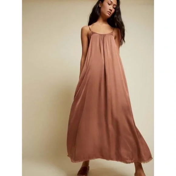 EUC Women’s H&M Sateen Strappy Lila Maxi Dress